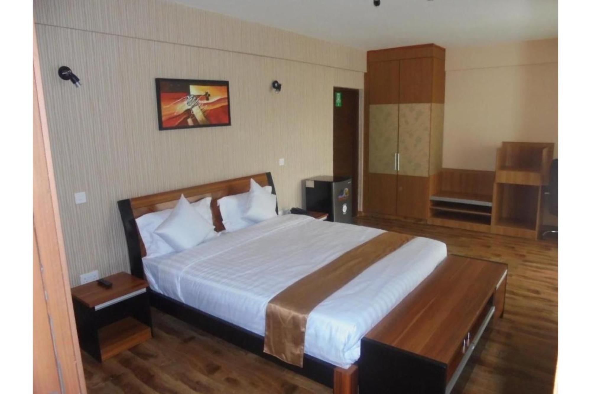 We Hotel & Suites Nairobi Eksteriør bilde